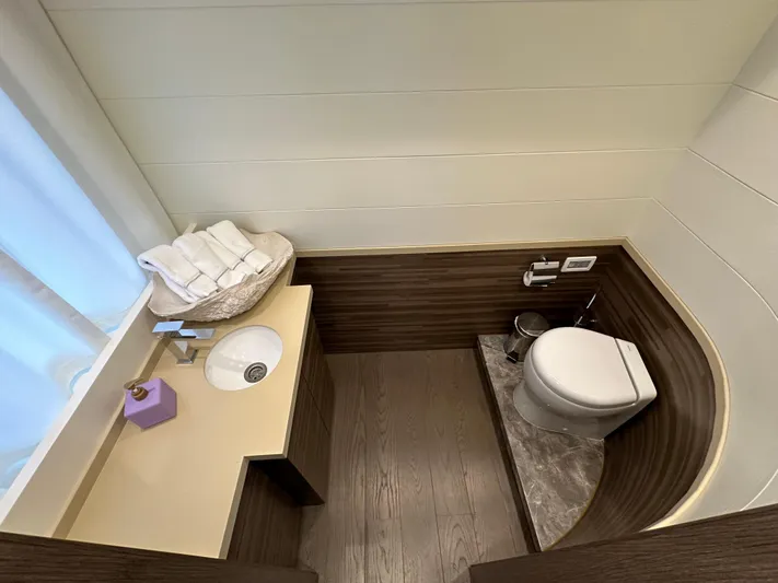  Yacht Photos Pics Terranova T85 2021