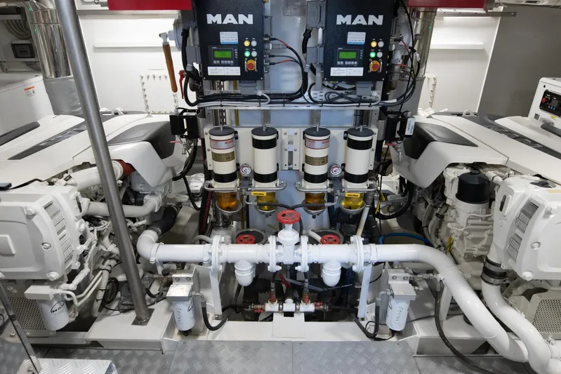  Yacht Photos Pics Terranova T85 2021