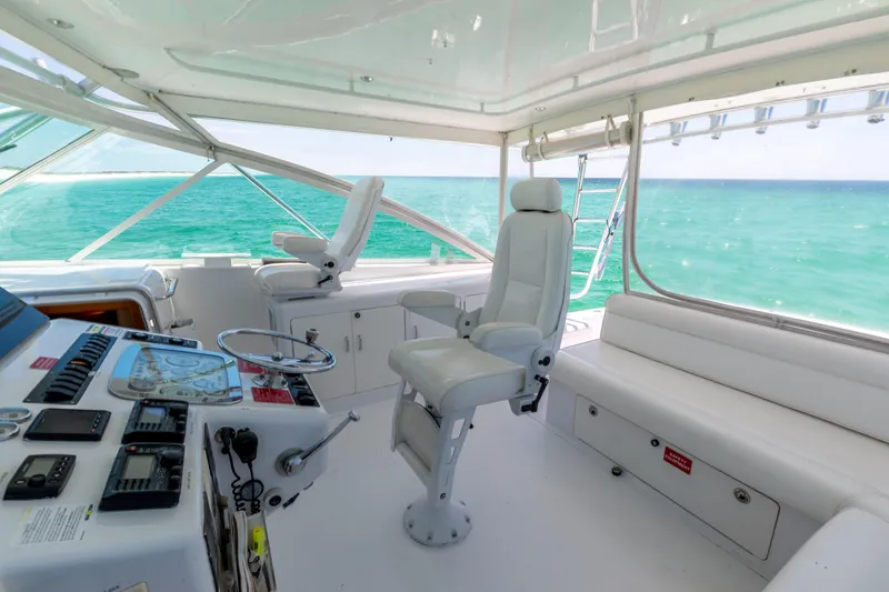 Tail Walker Yacht Photos Pics 2000 Cabo 45 Express TAIL WALKER-Helm