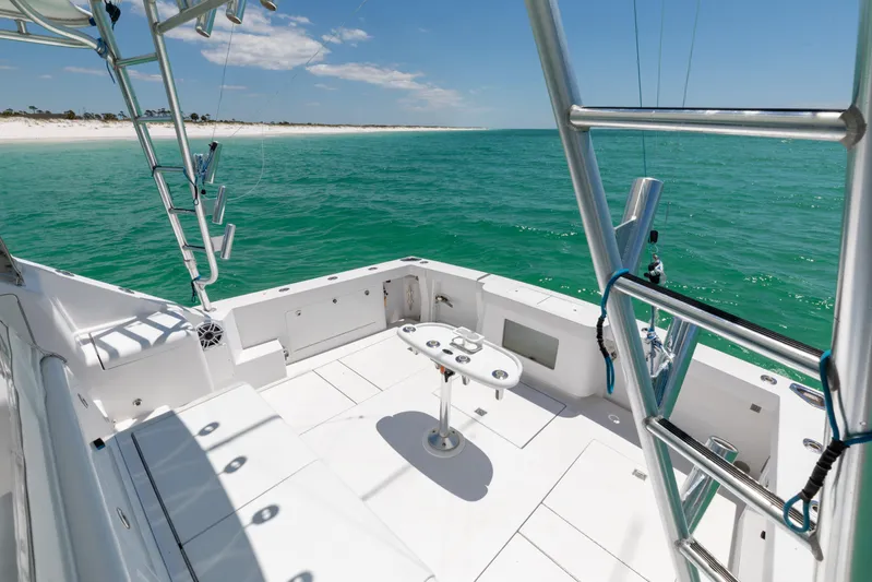 Tail Walker Yacht Photos Pics 2000 Cabo 45 Express TAIL WALKER-Cockpit 3