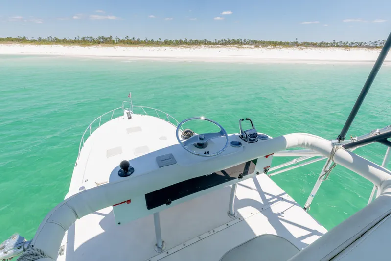 Tail Walker Yacht Photos Pics 2000 Cabo 45 Express TAIL WALKER-Tower 1