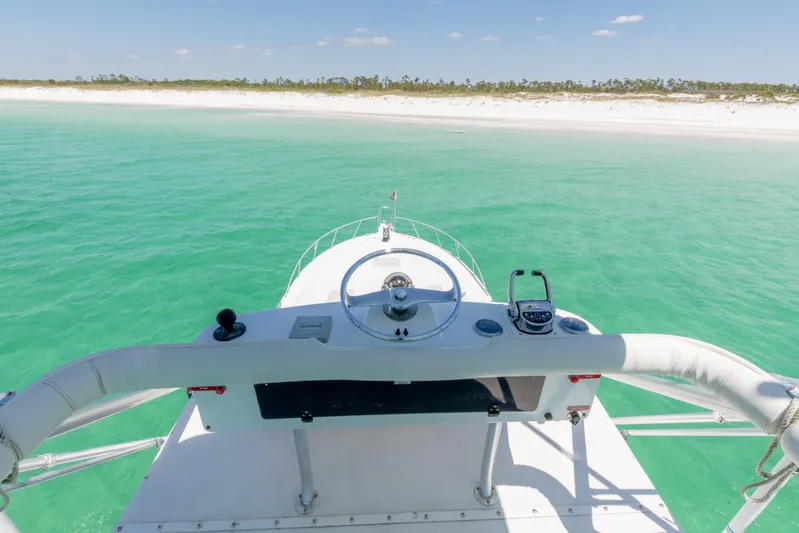 Tail Walker Yacht Photos Pics 2000 Cabo 45 Express TAIL WALKER-Tower 2