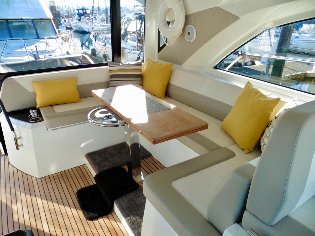 2017 Jeanneau 46 
