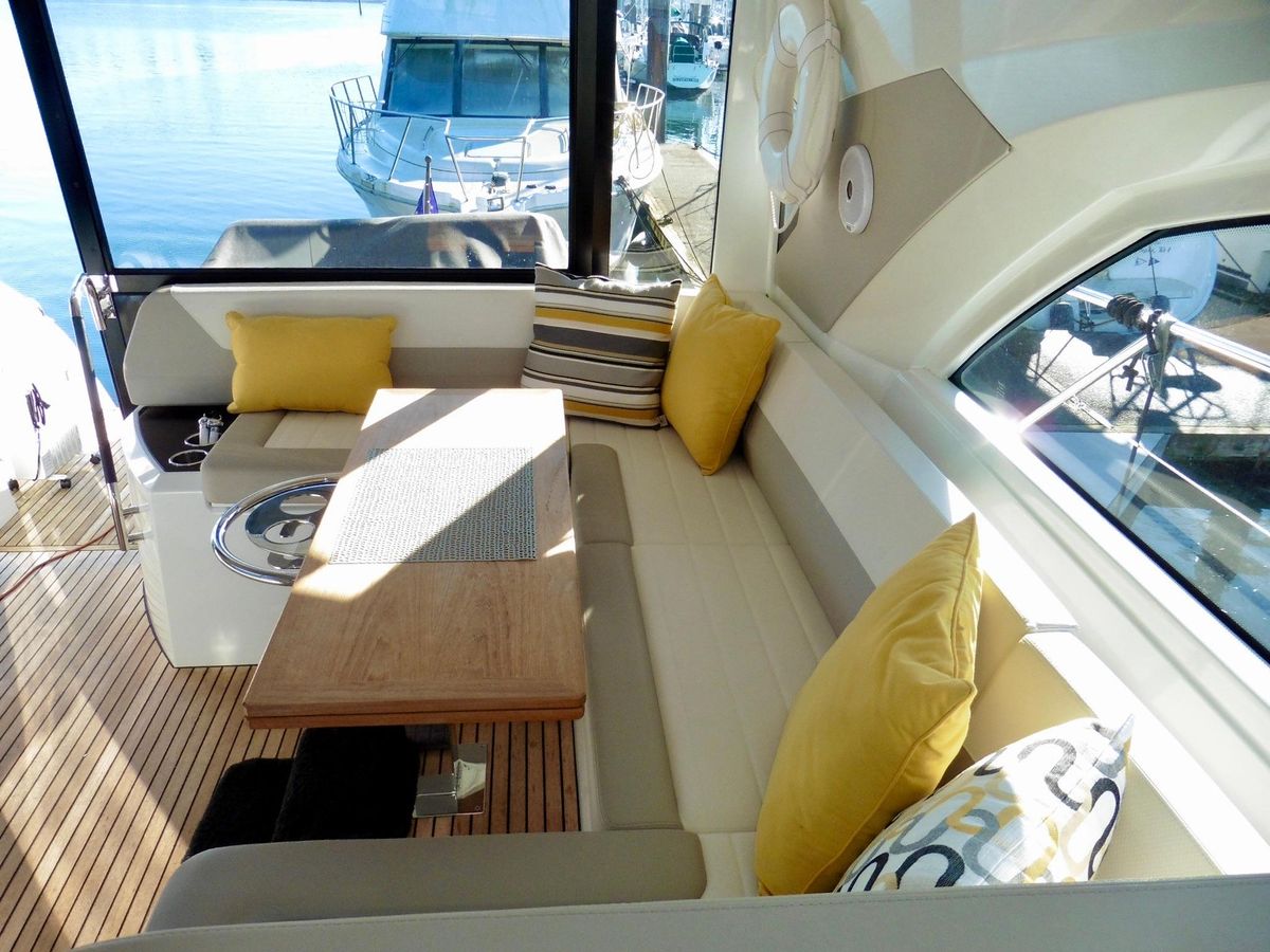 2017 Jeanneau 46 