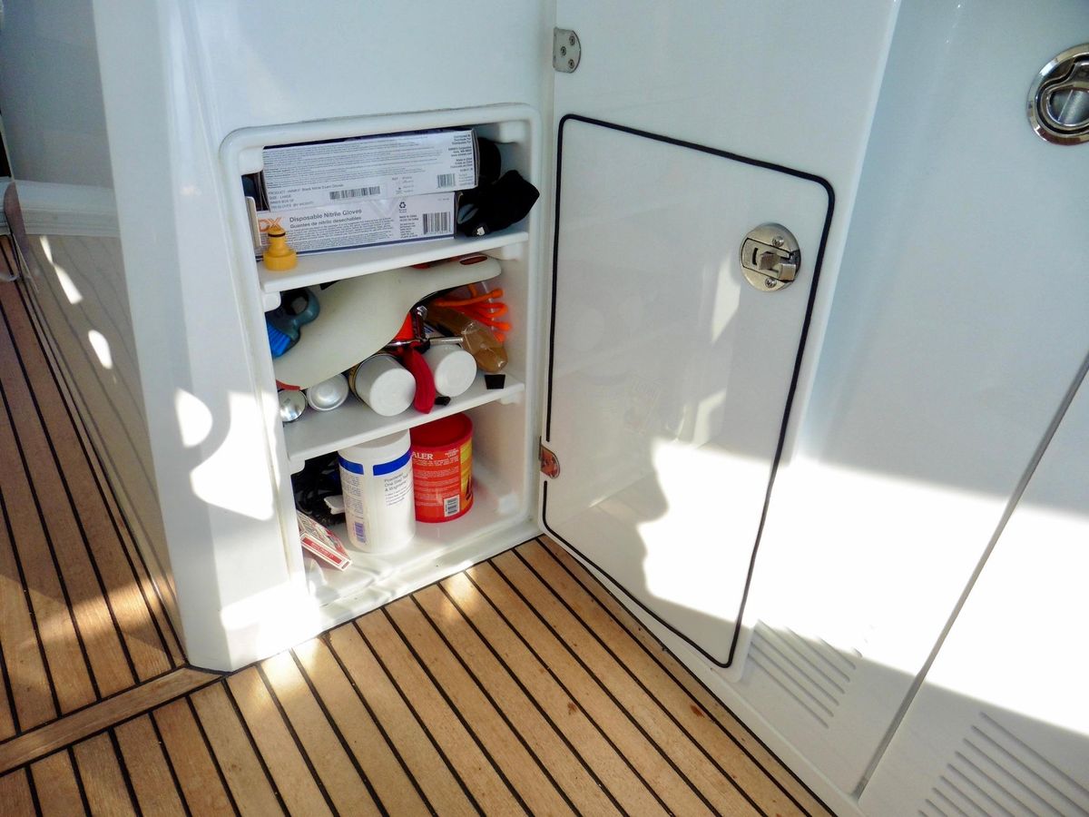 2017 Jeanneau 46 