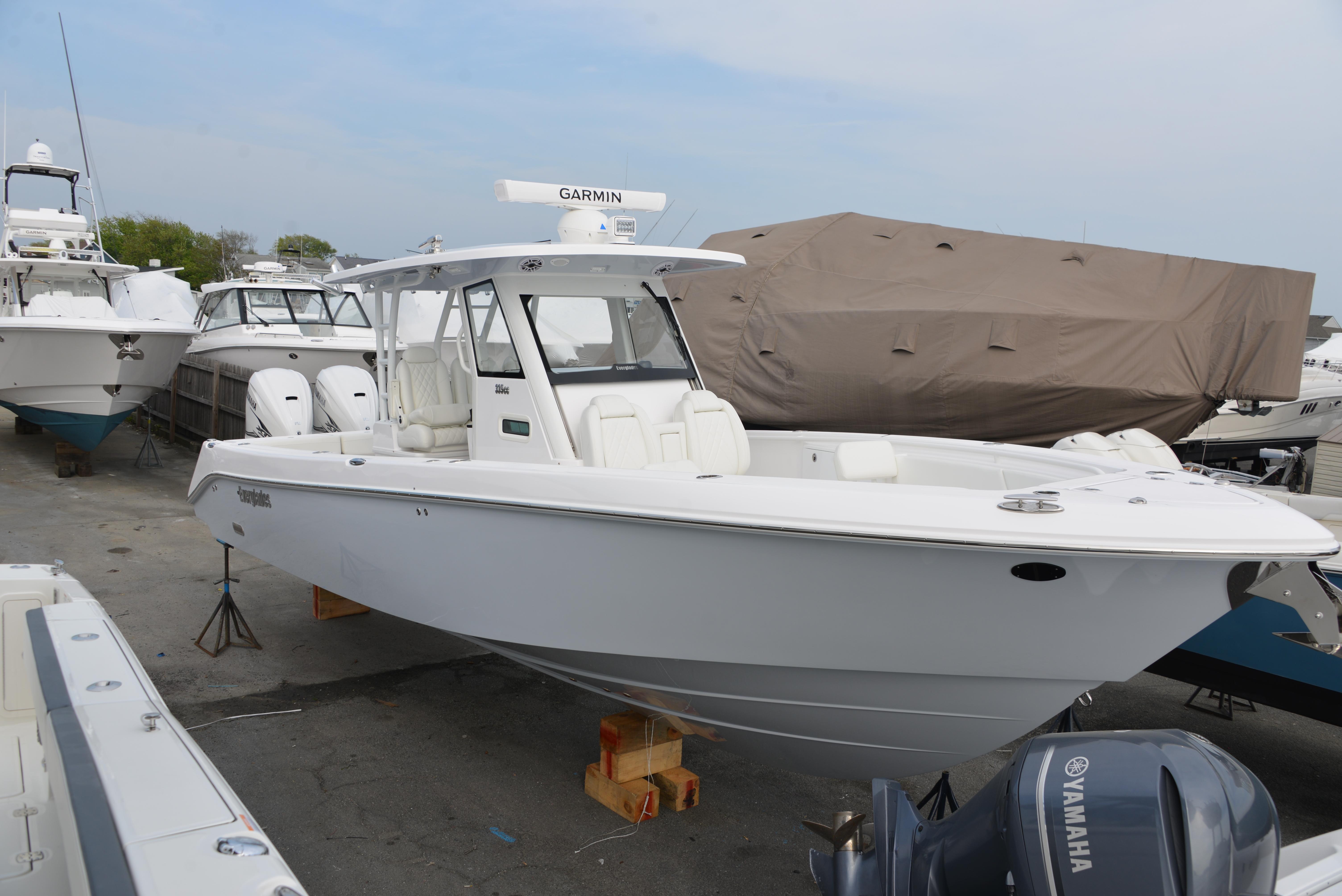 2023 Everglades 335 Centre Console for sale - YachtWorld