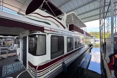 Sumerset Houseboat