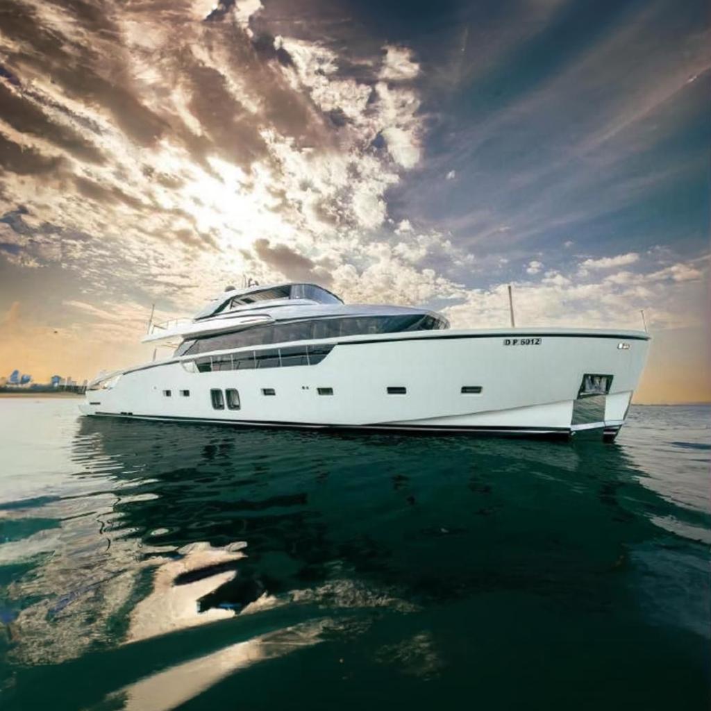 2022 Sanlorenzo SX88