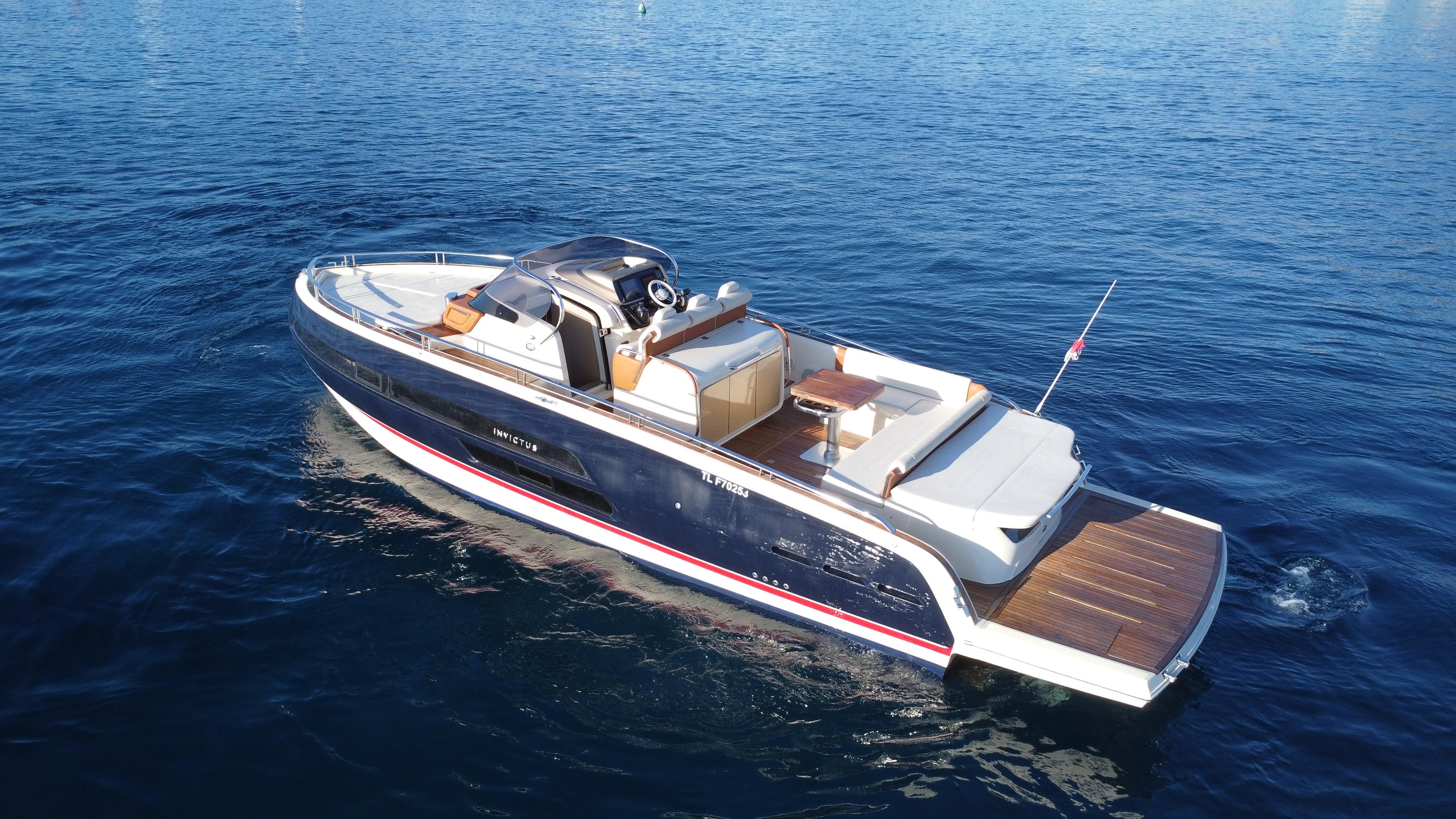 invictus yacht prezzi