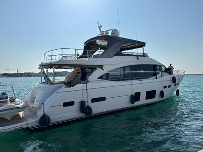 Yacht