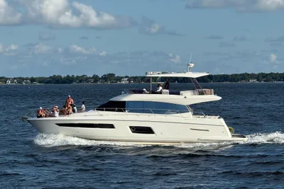 Prestige 550 Flybridge