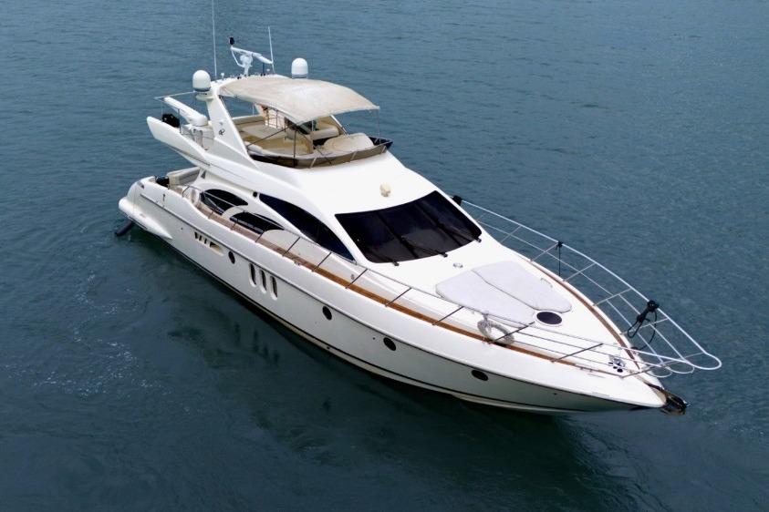 Azimut 62