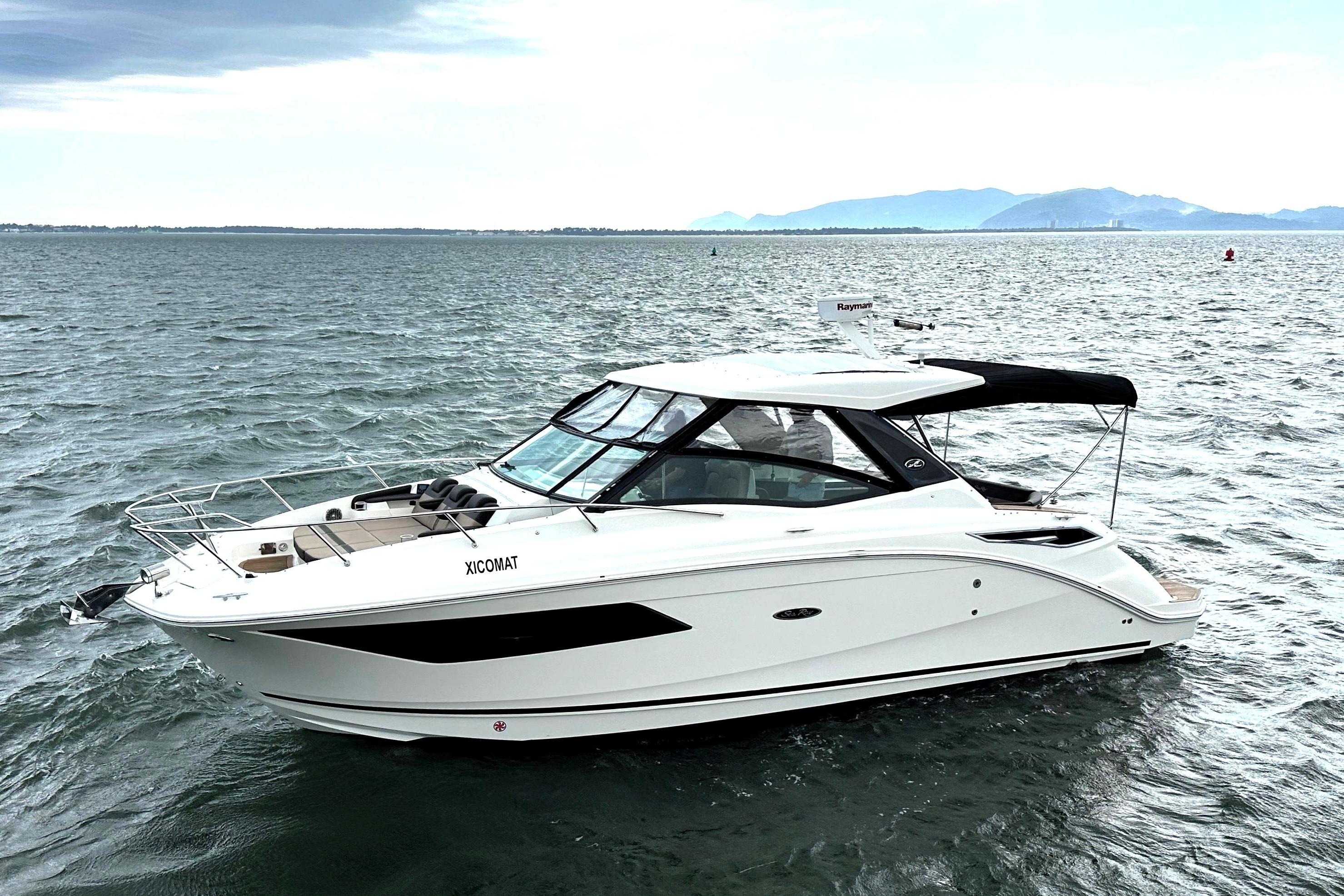 Sea Ray 320 Sundancer