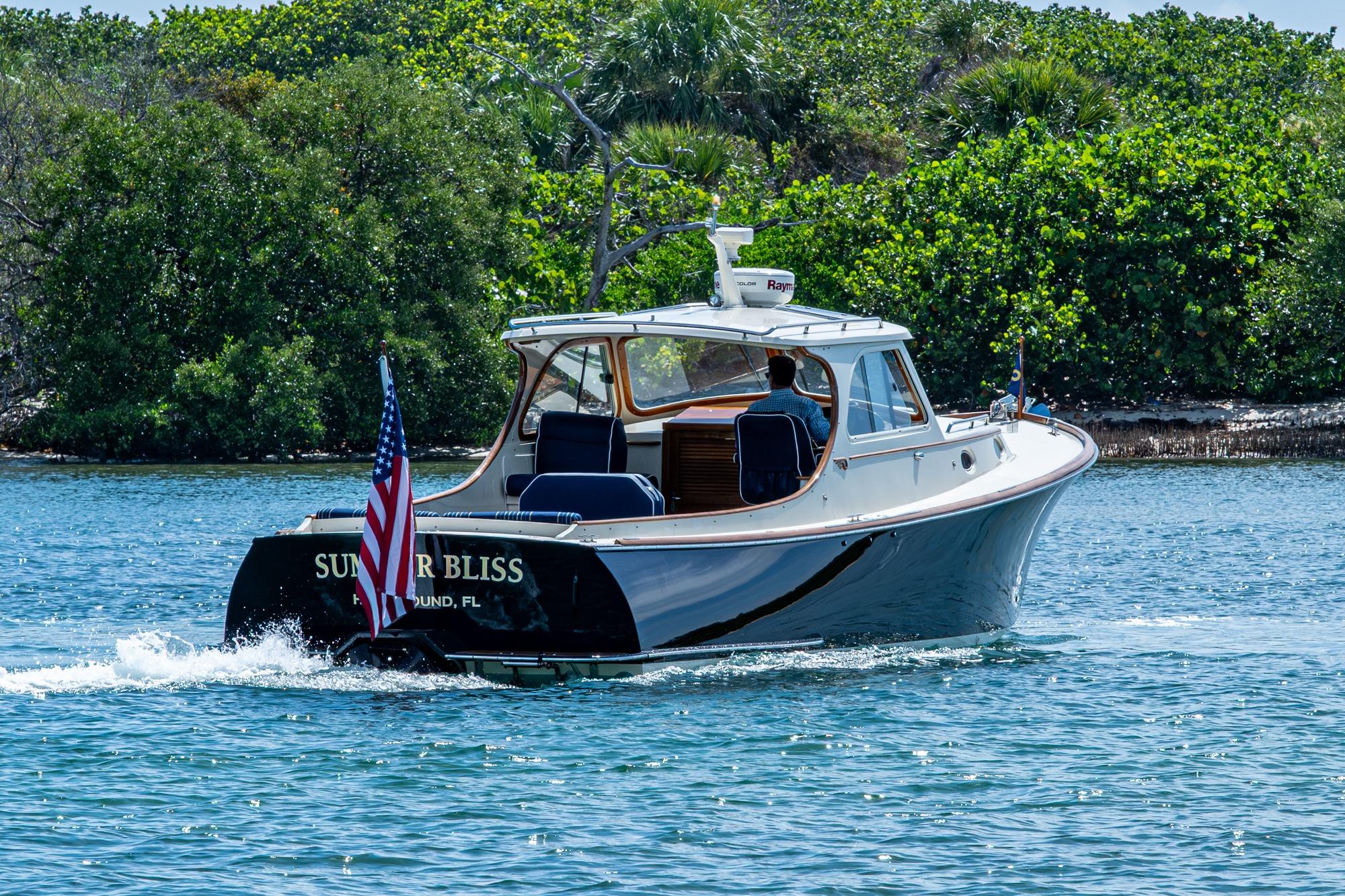 Hinckley Picnic Boat Classic