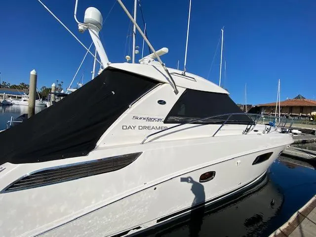 Day Dreamer Yacht Photos Pics 