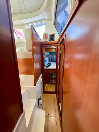 Mila Ann Yacht Photos Pics 