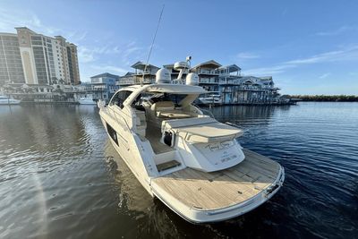 Yacht
