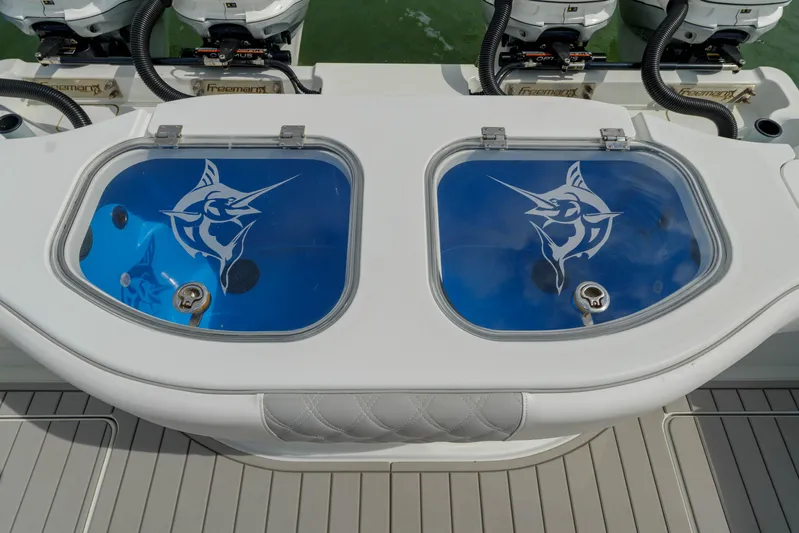Double Tap Yacht Photos Pics Freeman 42 42LR Double Tap- Livewell