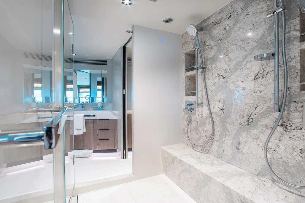 FREEDOM Motoryachten Horizon Kaufen - YachtWorld