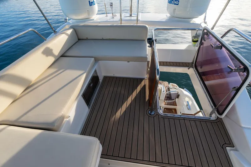  Yacht Photos Pics Azimut 40 Flybridge 2013 yacht with spacious deck and seating area.