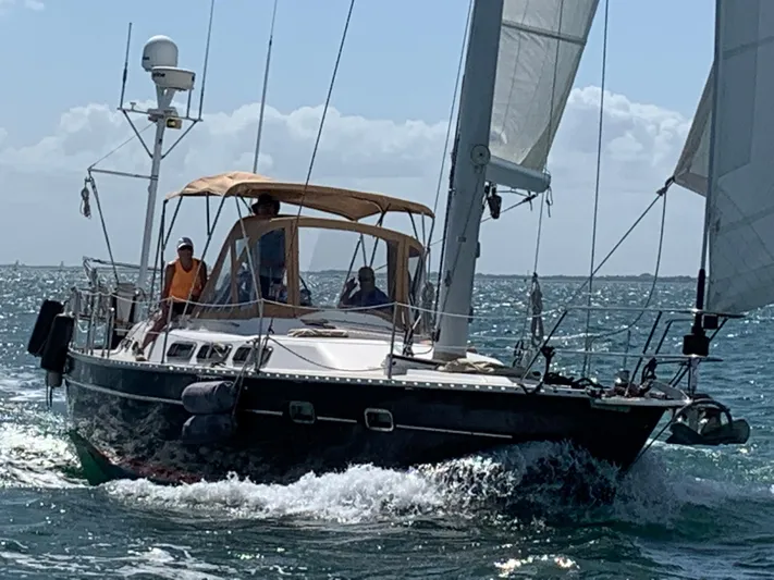 Namaste Yacht Photos Pics Sailing, starboard profile