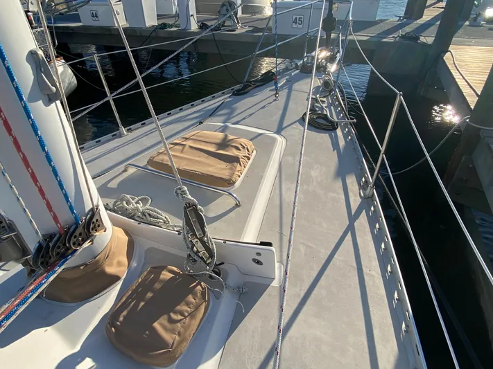 Namaste Yacht Photos Pics Foredeck