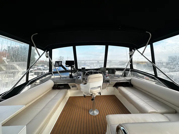 Presence Yacht Photos Pics 