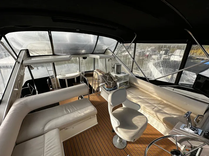 Presence Yacht Photos Pics 