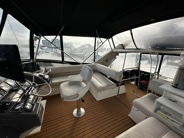 Presence Yacht Photos Pics 