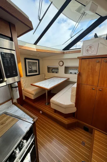 Presence Yacht Photos Pics 