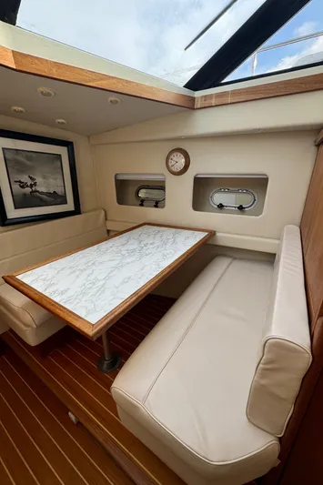 Presence Yacht Photos Pics 