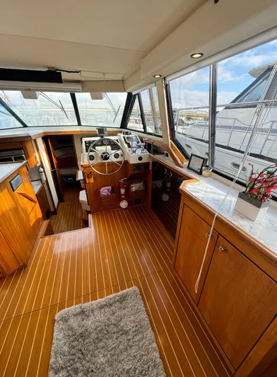 Presence Yacht Photos Pics 