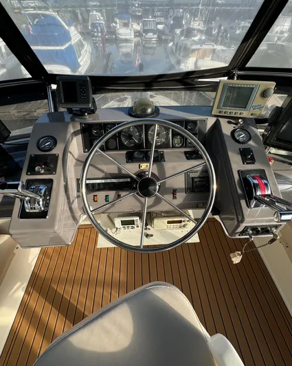 Presence Yacht Photos Pics 