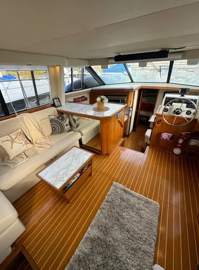 Presence Yacht Photos Pics 