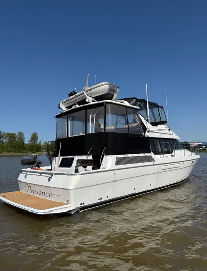 Presence Yacht Photos Pics 