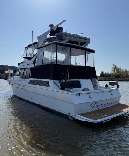 Presence Yacht Photos Pics 