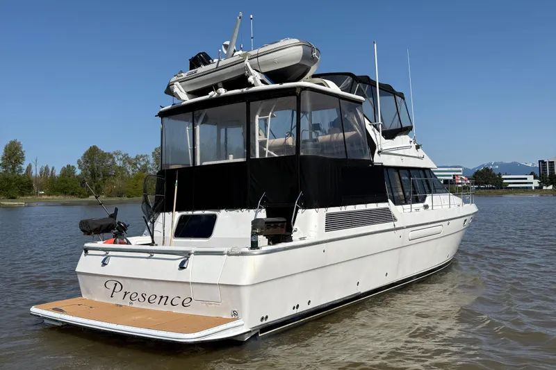Presence Yacht Photos Pics 