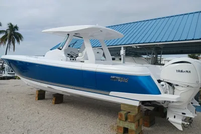 Intrepid 375 Nomad SE