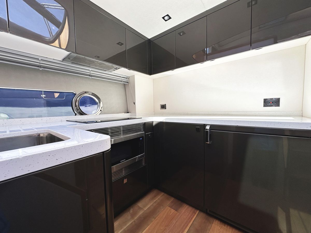 2019 Sunseeker 57 