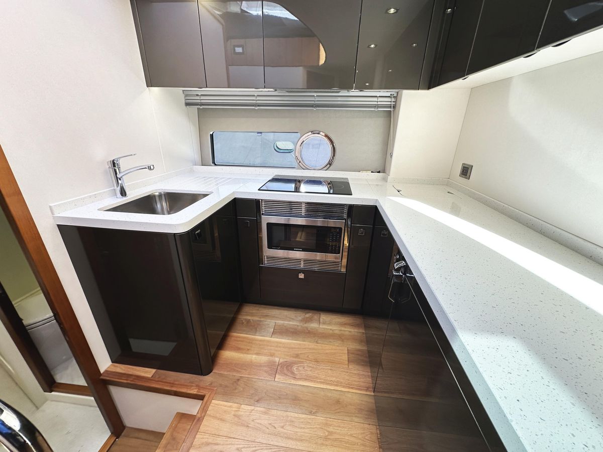 2019 Sunseeker 57 