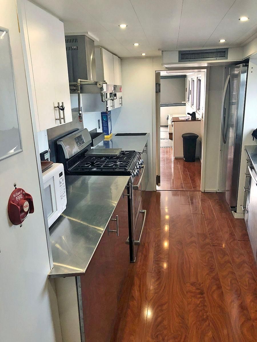 2013 Ocean Voyager 95 