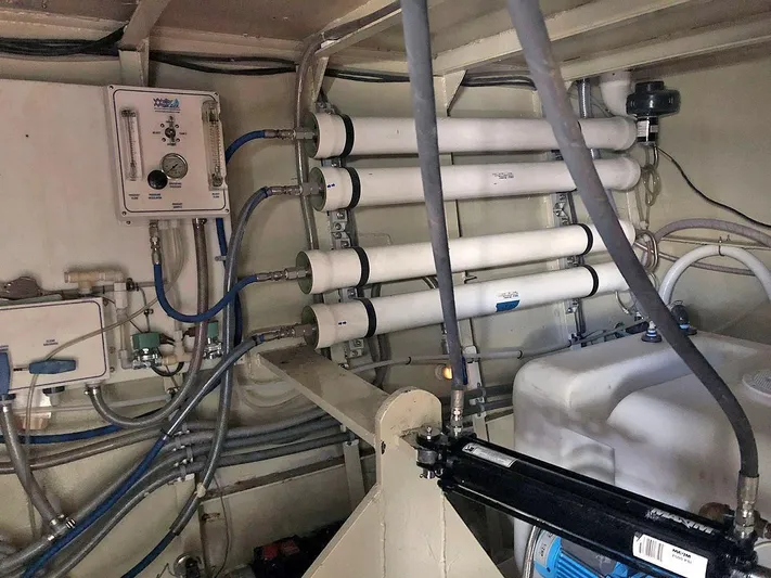 Care Bear Yacht Photos Pics 2013 Ocean Voyager 95 EXPEDITION water filtration system in engine room.