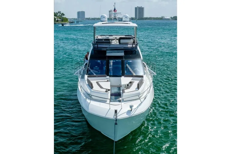  Yacht Photos Pics 2019 Galeon 640 Fly yacht on clear blue water, front view.