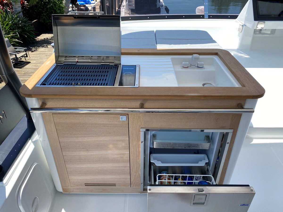 2020 Fountaine Pajot 44 