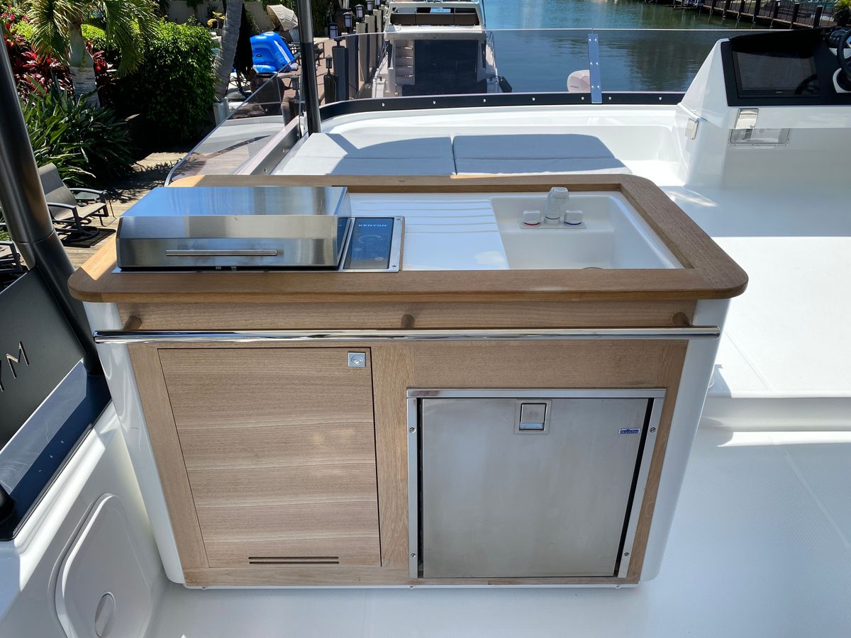 2020 Fountaine Pajot 44 