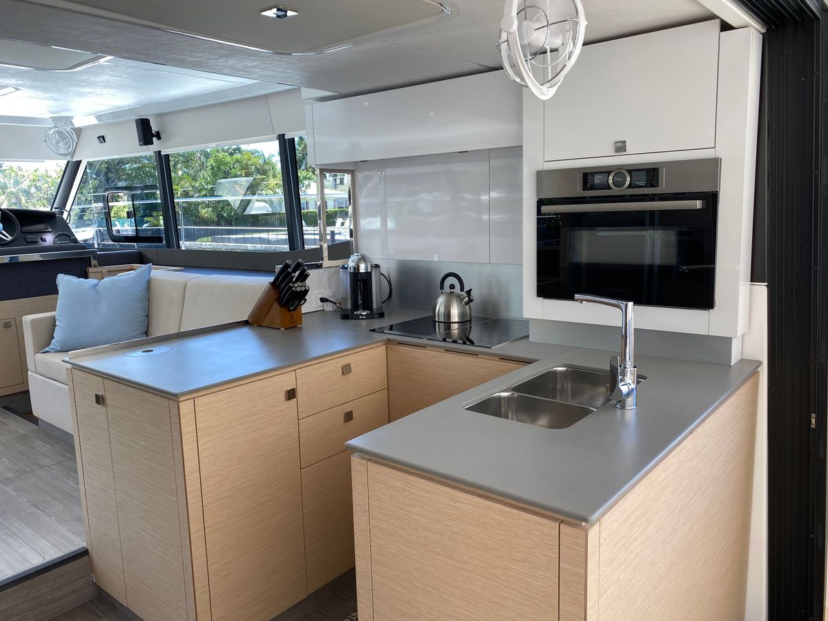 2020 Fountaine Pajot 44 