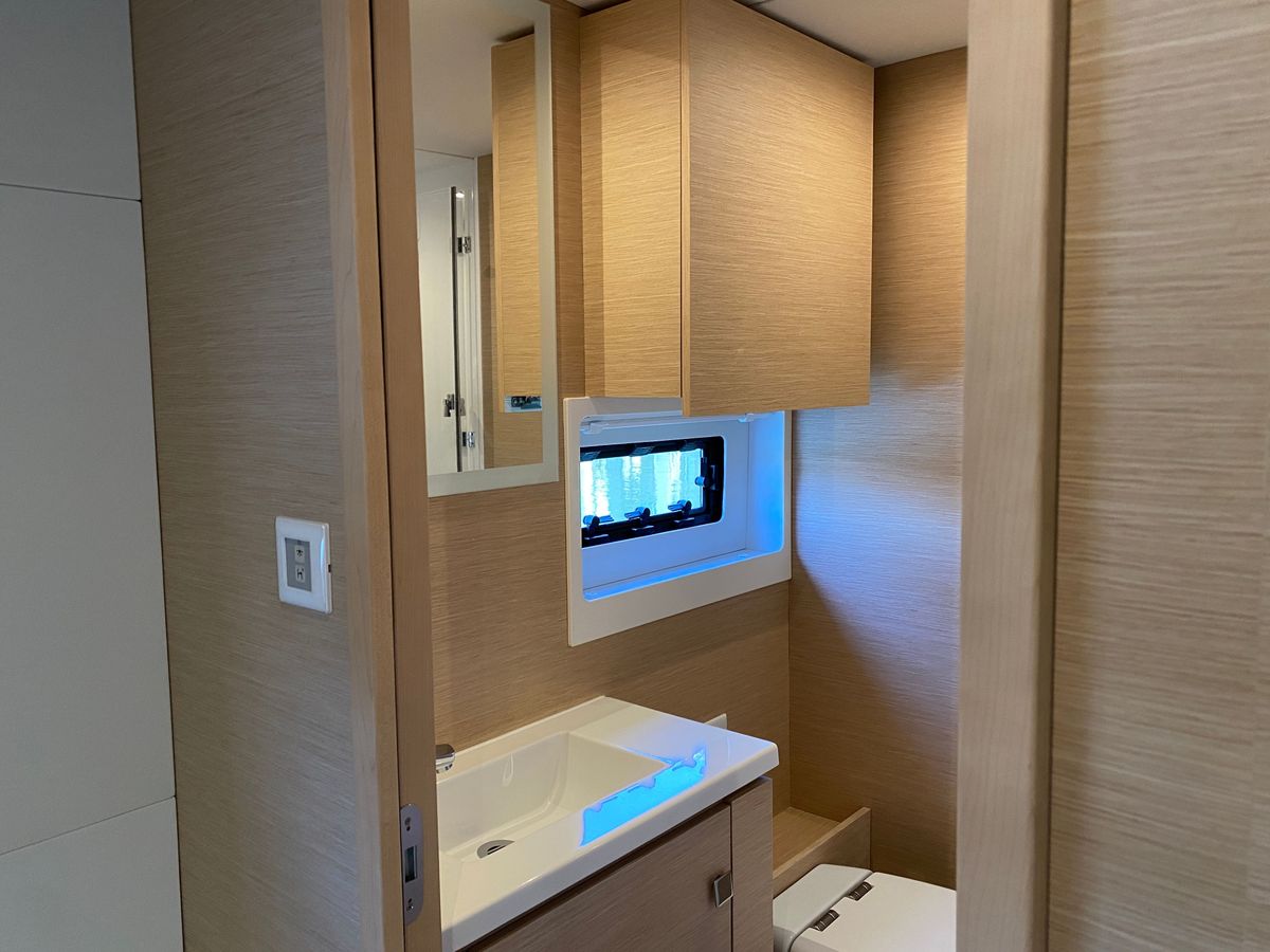 2020 Fountaine Pajot 44 