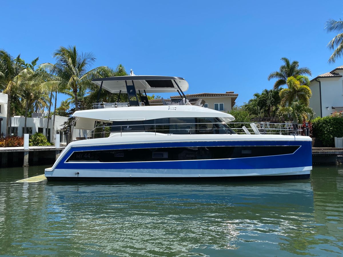 2020 Fountaine Pajot 44 