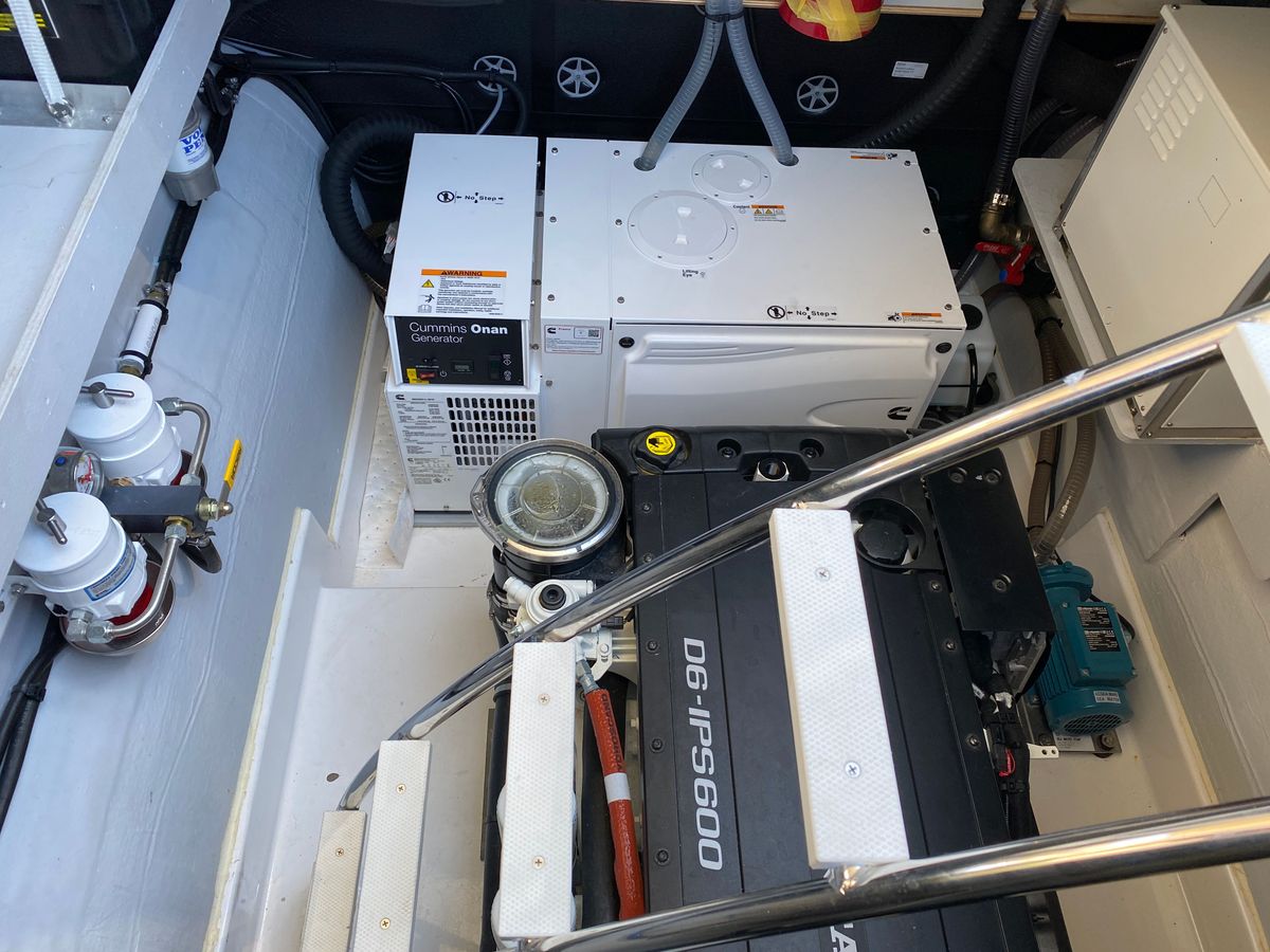 2020 Fountaine Pajot 44 