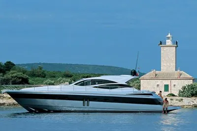 2005 Pershing 62
